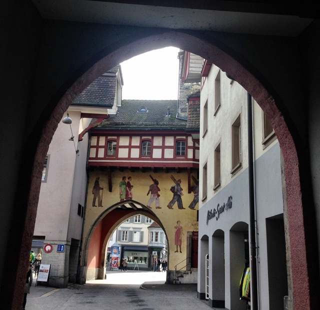 FAB6EE9C-9D94-499E-B161-61DC134B3D7F