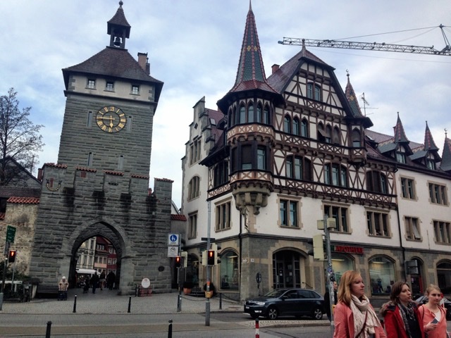 5B7B6175-3FF3-4652-B1EB-BAF969959080