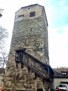 A913B5BA-11E9-44CA-8ED2-C93321AA78AE