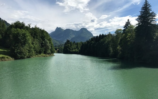 818FE0F1-759D-4FA7-BD89-87FF8B2D047D