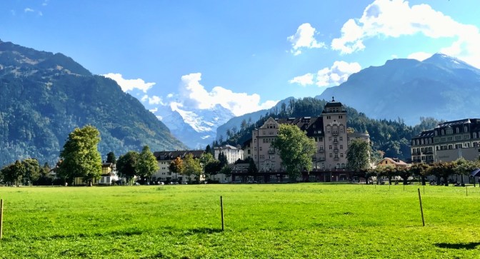 D714AB70-BF71-444C-A651-994C626752BD