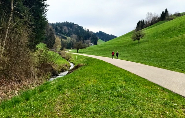 AD37DB37-793F-450C-B8F3-670AB3A3F6C6