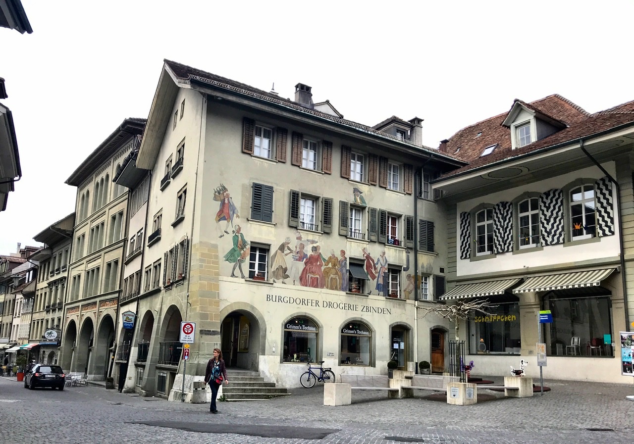 B751FF49-30AF-4747-8EE0-3C10F3E073F1