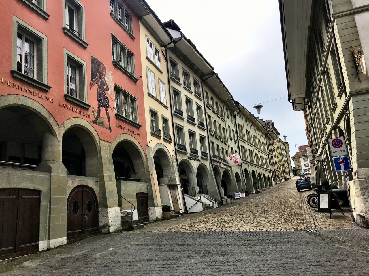 C4AFE892-1911-4FF7-A2FE-88F35B0E935A