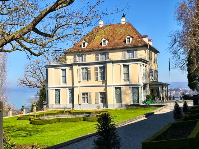 F65C98EC-3C65-4C2A-9700-D07D5C11272B