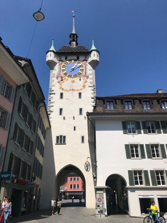 F94D98AE-99A4-42DD-8F34-A6C571F2490E