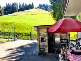 C0ED68B6-8A90-49D5-9E72-F2DD728F3214