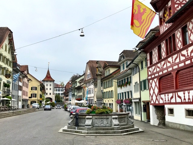 D5EE63F2-3504-4B29-A1F1-8561307216C2