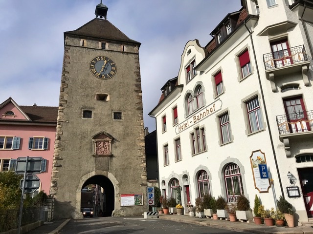 6DFCBE08-5B66-49D8-9619-80C791A55861