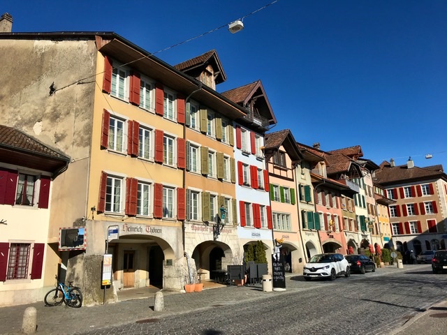 28A52A9D-ACD1-4114-906B-BA538420A42E