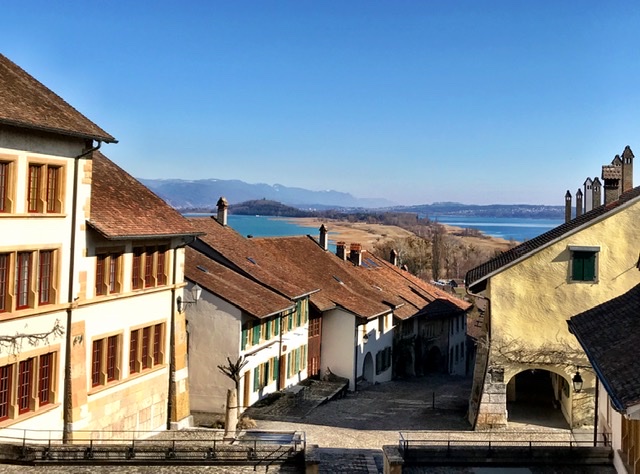 B03BBE8B-8A44-4EA1-A5BC-A8B490BCD7BD