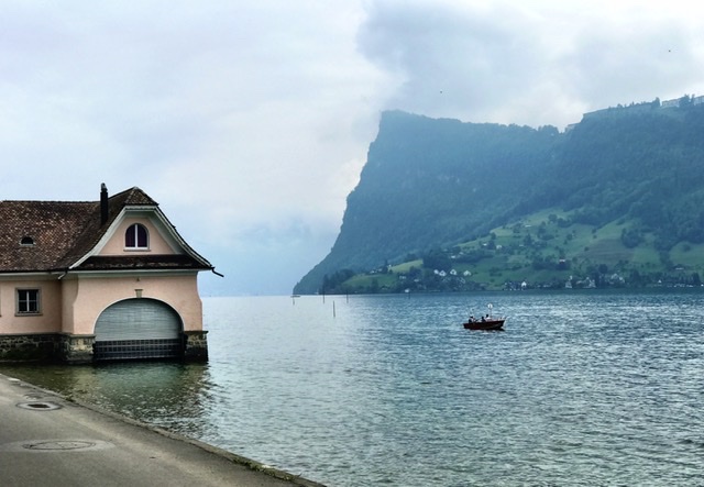 99C96253-B617-4C26-B2BF-CDB3EDA77171