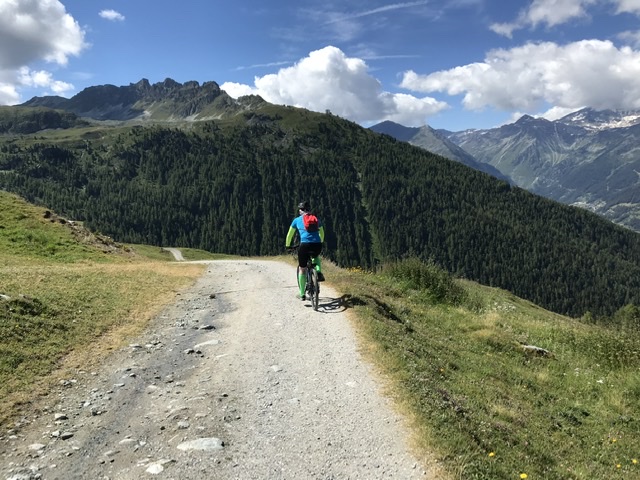 8546D311-6AB1-4272-B033-165515A5BD92