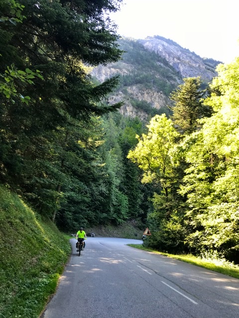 0C454404-CE42-40BE-8923-EC1C53BA5D5F