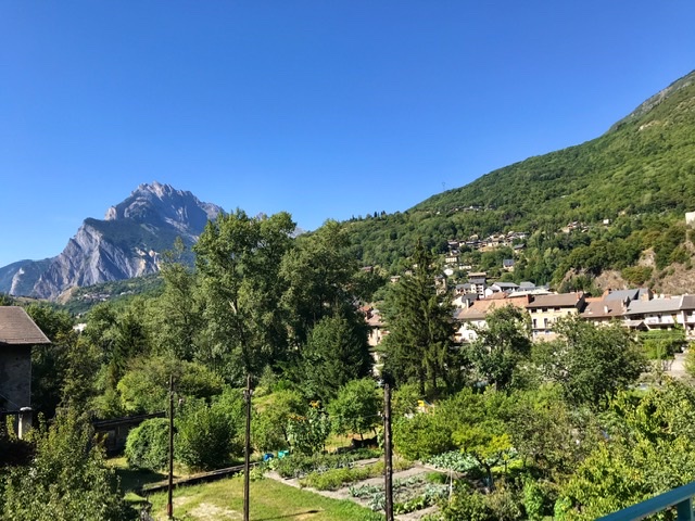 0E897905-1555-41A5-AEAC-D59731B8635B