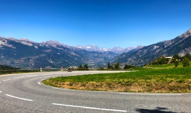 5FB4B2A4-C5F5-4660-BD2C-A9FA4DA3D6DC