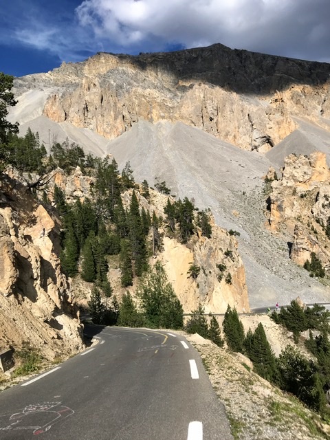 8149D69B-886A-4047-B514-ADECA7810AD2