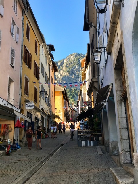 C603CDD7-A5CA-47CB-A306-C567D128B95D