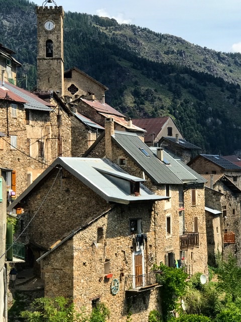 CD47B243-01BA-4791-9529-D4F21530007B