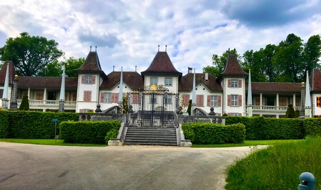 51B5CB81-A3E2-41D3-812F-CB7E4F8188E8