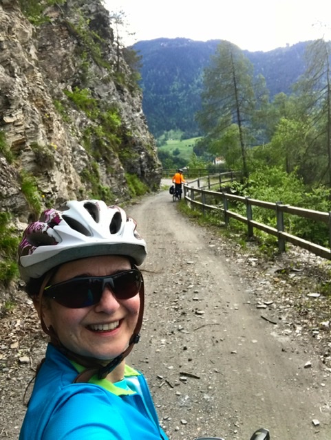 C9A72608-FCE5-4DBC-A317-74B6758B4DA2