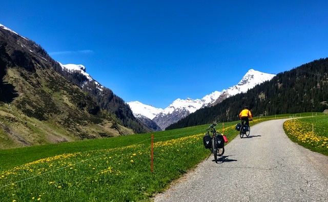 19845BC3-82FA-4CBC-8416-7DDA972257B3