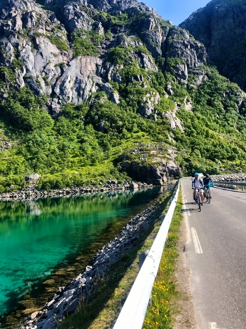 1C163CD3-B418-4220-8EAB-DF6EC358F795