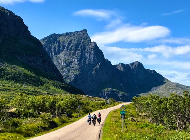 5EF87E6C-01BA-4F7F-BF03-848FEF8189AF