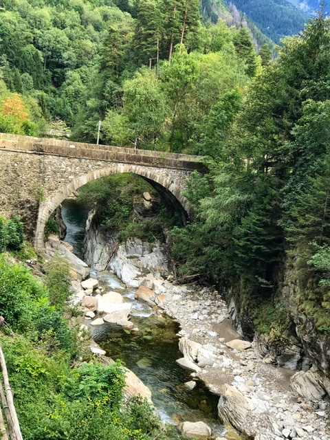 8F400741-57DC-48D9-B1F2-BE10E362A11C