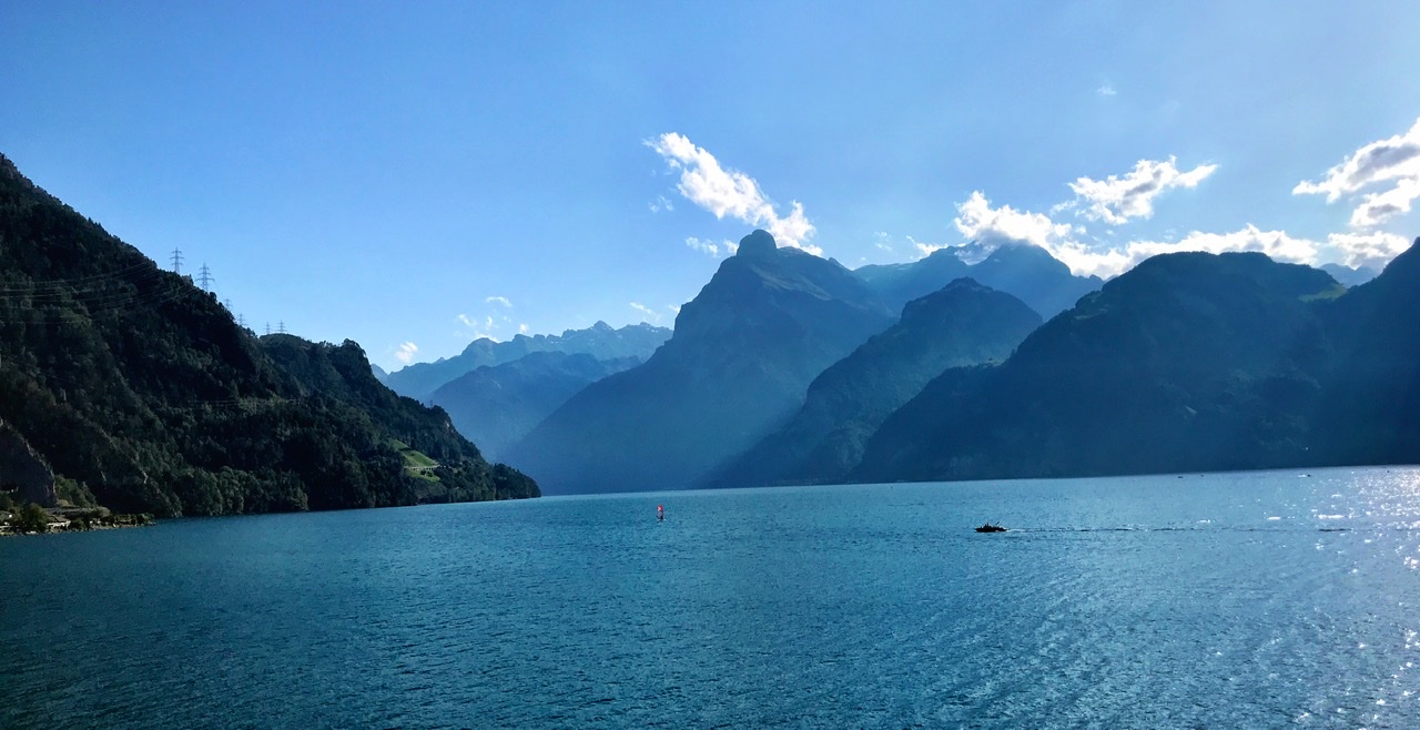 0EA27549-5869-4A77-A2AC-83C7E13FC03F