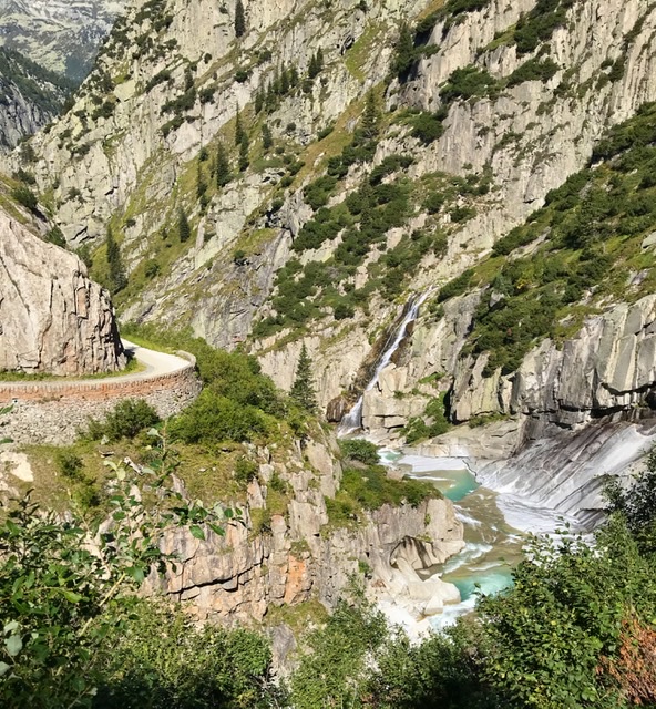 2D1A4A0D-17BC-402A-A247-1614C47BE9A8