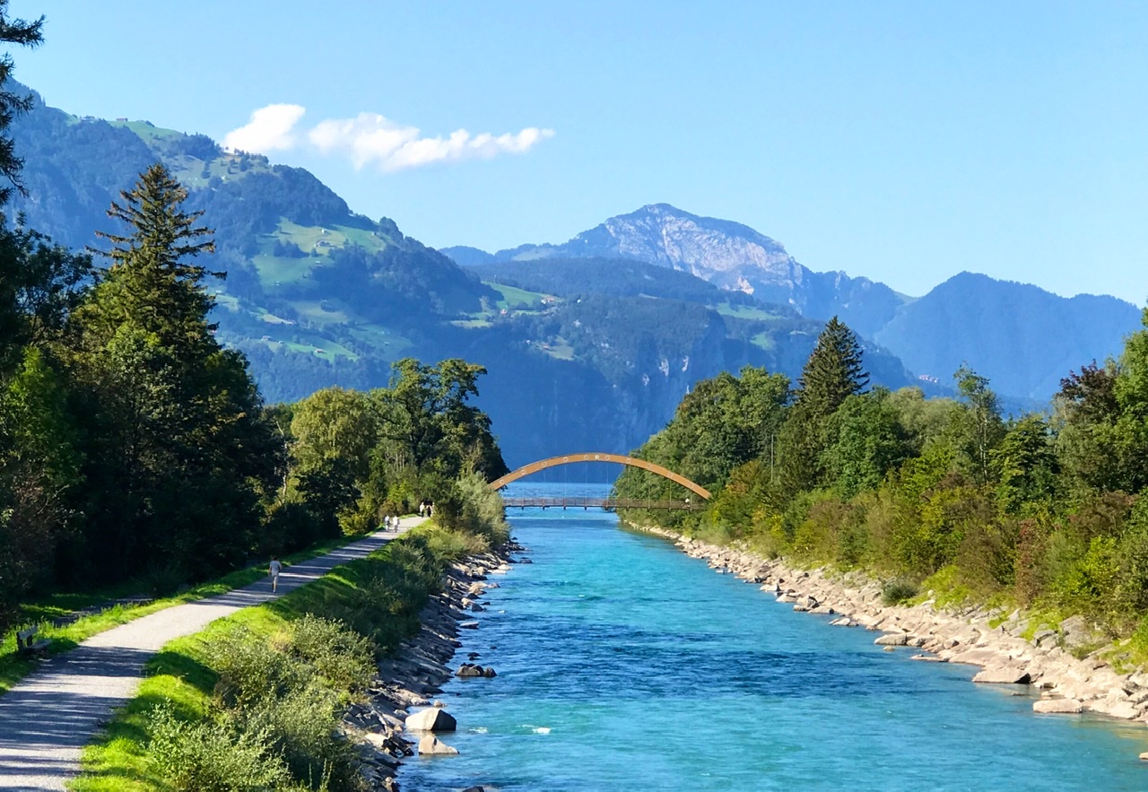 5A085AFE-32CF-4718-BD71-B5F066C502B1