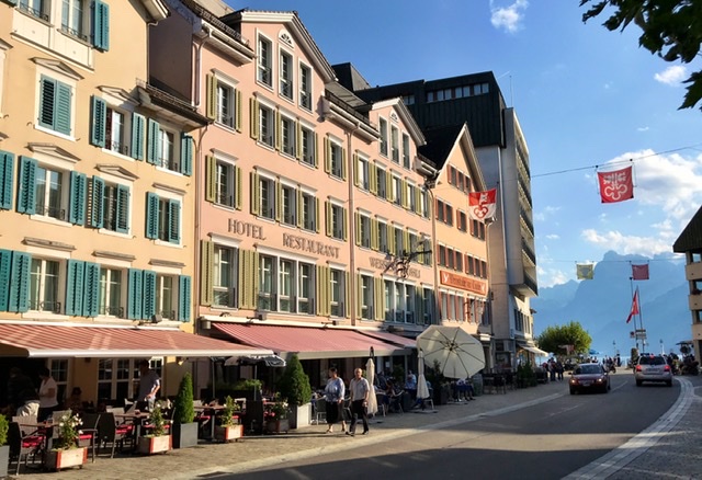 5BD2A3CA-4292-4529-A532-700AD5535E4C