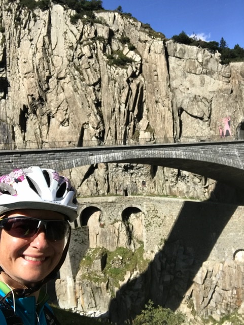 6B816BAB-4825-4A89-9653-ED83D0323808